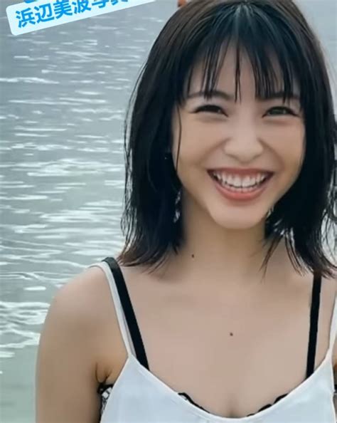 浜辺美波 おっぱい|浜辺美波のエロ画像。入浴ヌード・ギャルメイク・糸引きヨダレ。